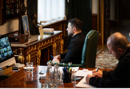 Зеленский провел селектор по ситуации в регионах: В Киеве без отопления остаются 926 домов