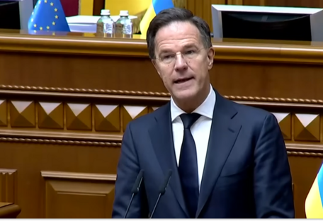 С прошлым летом НАТО обеспечило Украине 75% ракет и 90% ракет для ПВО - генсек НАТО