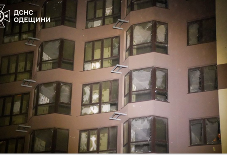 Росіяни вночі атакували Одесу дронами: загинув чоловік, є поранені