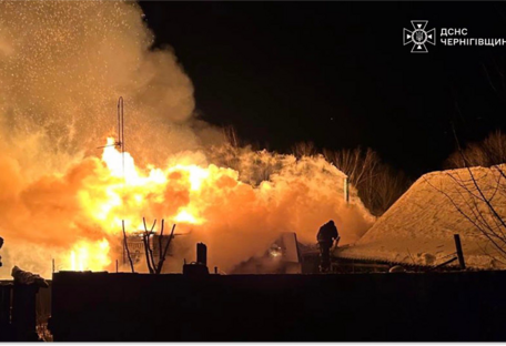 На Чернігівщині внаслідок нічної атаки БпЛА загинув чоловік, ще четверо людей поранені