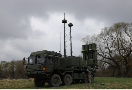 Українська ППО вночі ліквідувала 392 повітряні цілі ворога: є влучання на 13 локаціях