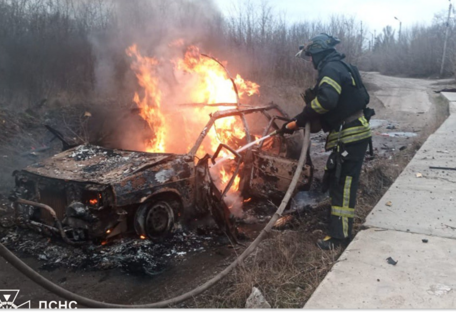 Российский FPV-дрон атаковал гражданское авто в Донецкой области: погибли три человека