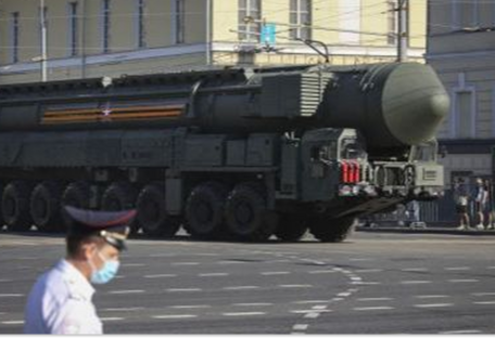 НАТО должна рассматривать "Орешник" как легитимную цель — Зеленский