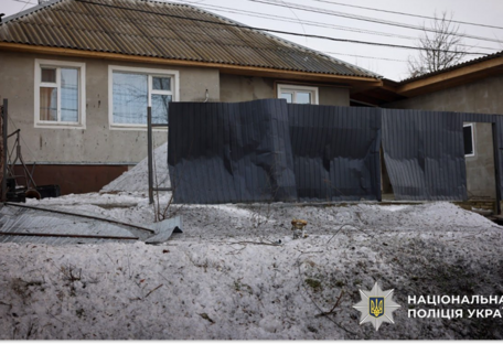 Четверо травмованих, серед них дитина: поліція фіксує наслідки обстрілів Сумщини