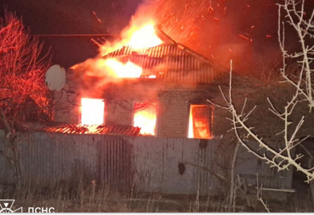 В Славянске из-за российских обстрелов есть трое раненых, повреждены десятки домов