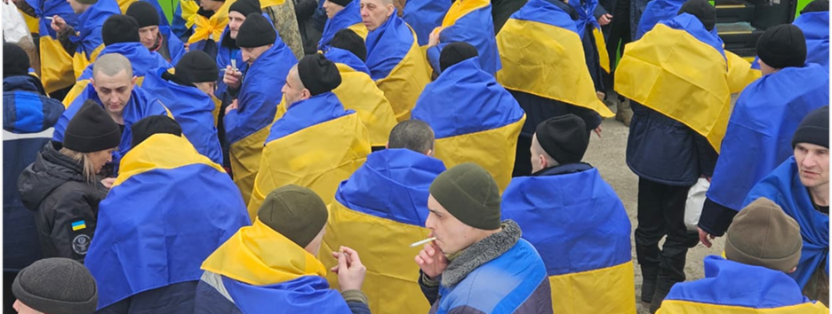 200 українських захисників повернулися додому згідно з домовленостями у Женеві