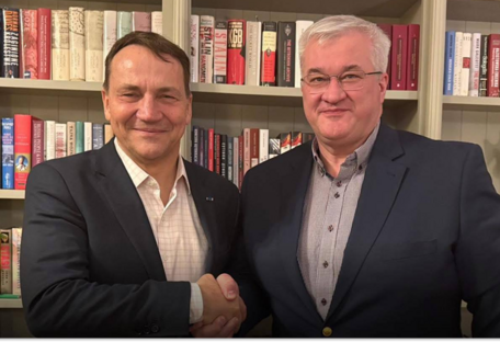 Сибіга провів зустріч з міністром закордонних справ Польщі Радославом Сікорським: деталі