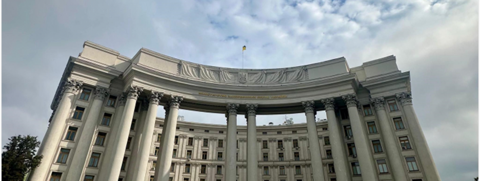 Задержанных украинцев в Венгрии держали 28 часов в наручниках — МИД