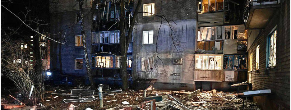 В результате ночной атаки россиян по Днепру пострадали 10 человек, среди них — 12-летний мальчик