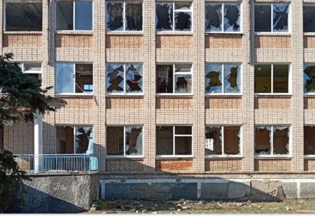 В Херсонской области в результате российских обстрелов ранены 13 человек, полиция фиксирует последствия