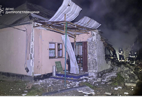 На Никопольщине из-за российских обстрелов ранена 71-летняя женщина