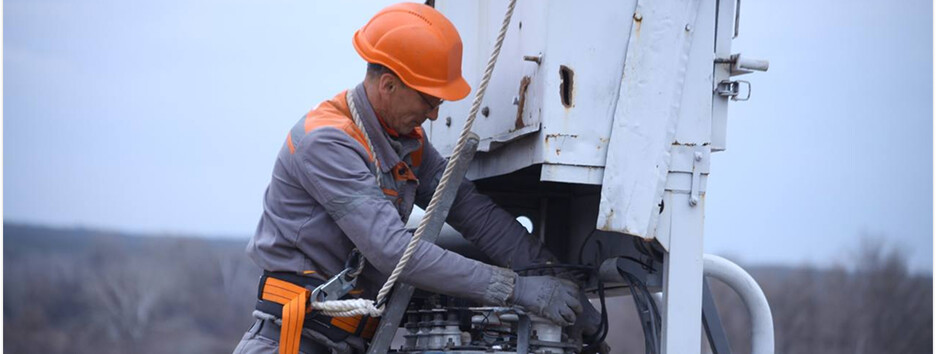 Після масованої атаки запроваджують відключення світла — Міненерго