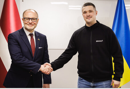 Україна та Латвія посилюють оборонну співпрацю: у фокусі бронетехніка та спільні проєкти