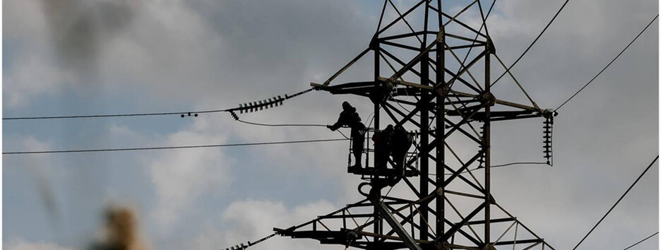 Из-за обстрелов энергетики обесточены потребители в шести регионах — Минэнерго