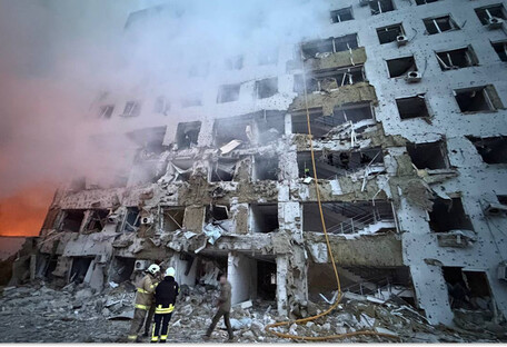 В Одесі є влучання у багатоповерхівку: загинули восьмеро людей, постраждали — 16