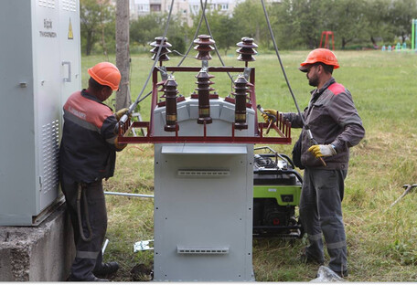 В Украине действуют графики отключений света: часть регионов обесточена из-за обстрелов