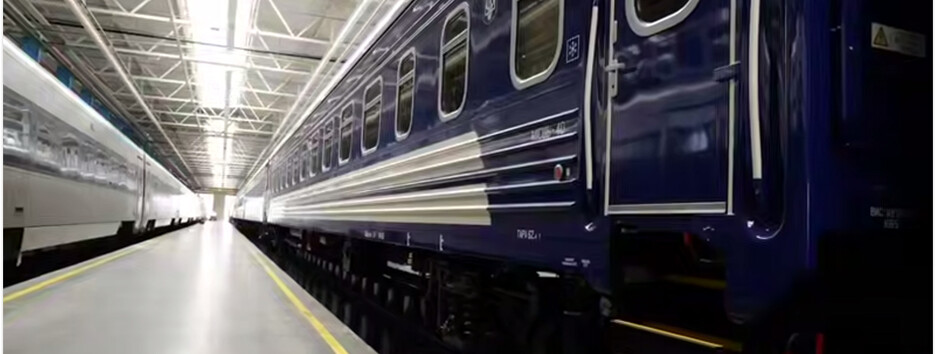 "Укрзалізниця" отримала перші шість зі 100 пасажирських вагонів, виготовлених в Україні