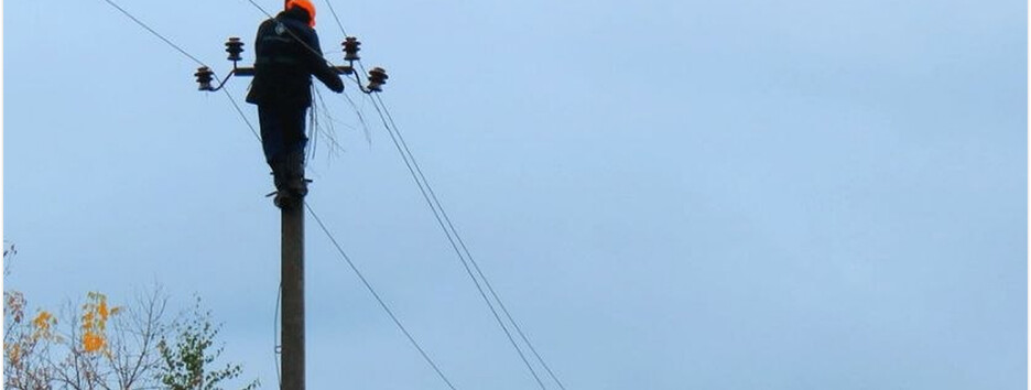 Непогода обесточила потребителей в девяти областях - "Укрэнерго"