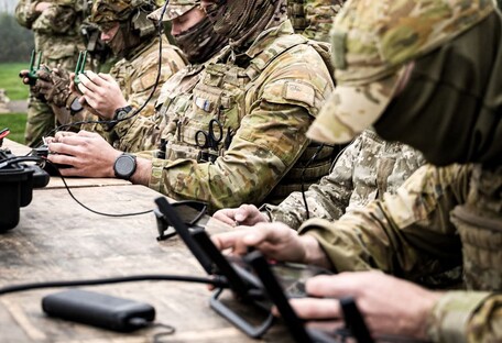 Сырский подписал приказ о ротациях на передовой: что изменится