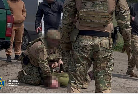 СБУ затримала агента ГРУ, який наводив реактивні дрони ворога по Дніпропетровщині