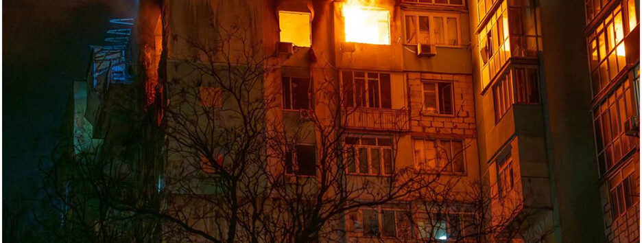 В Одесі внаслідок атаки БпЛА постарждали двоє людей, є влучання у портову інфраструктуру