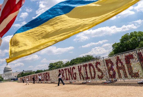 Що Росія робить з українськими дітьми. Від депортацій до індустріальної системи стирання ідентичності
