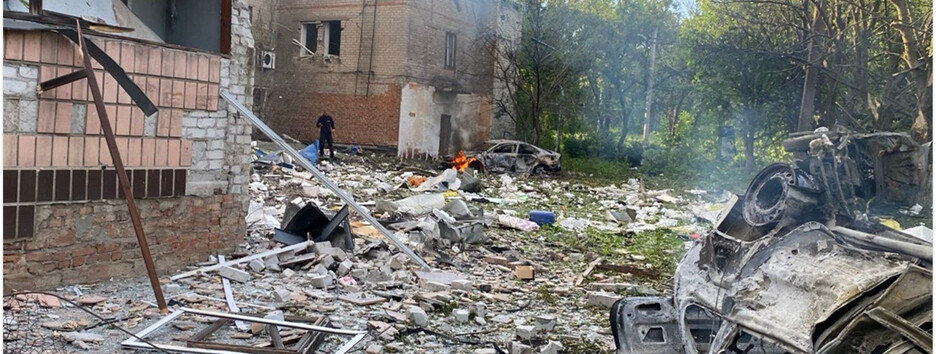 Внаслідок російського авіаудару по Краматорську поранено трьох людей (фото)