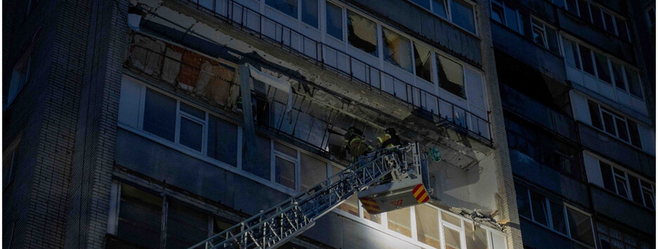 На Сумщині через російський удар по багатоповерхівці постраждали троє людей, серед них дитина