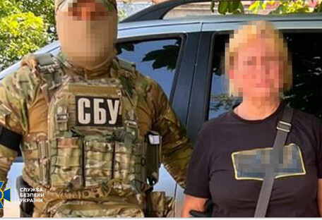 СБУ задержала коллаборантку, которая восхваляла псевдореферендум во время оккупации Херсона
