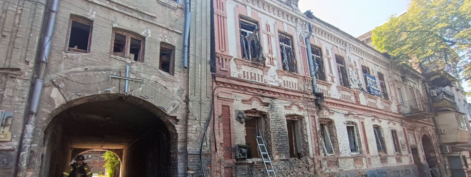 Вражеские БпЛА атаковали Запорожье: количество пострадавших возросло до шести человек