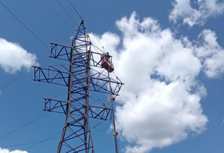 На Полтавщині внаслідок удару ворожого БпЛА поранено трьох енергетиків