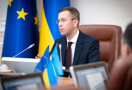 Украина получила около $690 млн от МВФ - Корецкий
