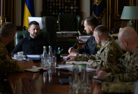 Зеленский анонсировал новые решения по противодействию баллистическим ударам и усилению защиты Украины