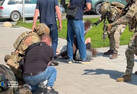 На замовлення ворога підпалили опорну електропідстанцію у Чернівцях: СБУ затримала іноземців