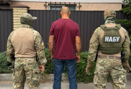 4,5 млн грн "отката" за принятие РЭБ для ВСУ: НАБУ и САП разоблачили двух военных