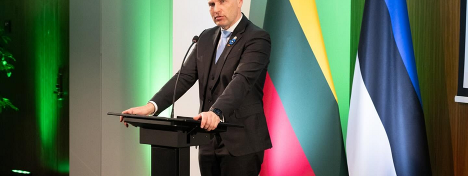 Міністр оборони Естонії йде у відставку через скандал із закупівлею снарядів для України