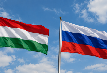 Венгрия высылает из страны 10 российских дипломатов