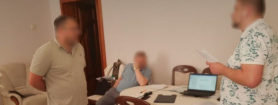 Коррупция в налоговой: НАБУ разоблачило должностных лиц на вымогательстве взяток от бизнеса