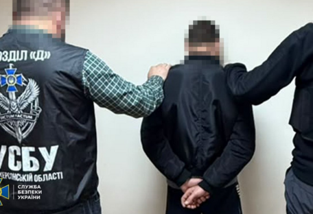 Сотрудничал с врагом во время оккупации Херсона: задержан эксохранник "райотдела МВД рф"