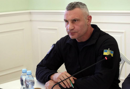Кличко вызвали на заседание ВРУ на фоне обвинений в недостаточной подготовке Киева к зиме