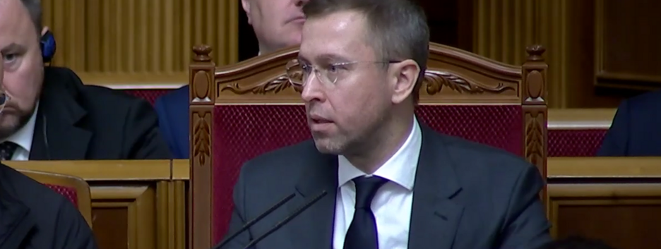 "Никакой измены нет": Корецкий ответил на критику постановления о новых правилах бронирования