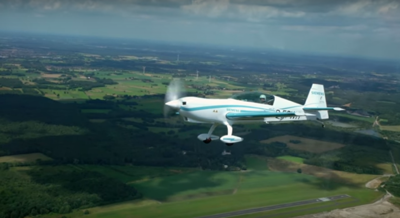 Электрический самолет Siemens установил мировой рекорд скорости