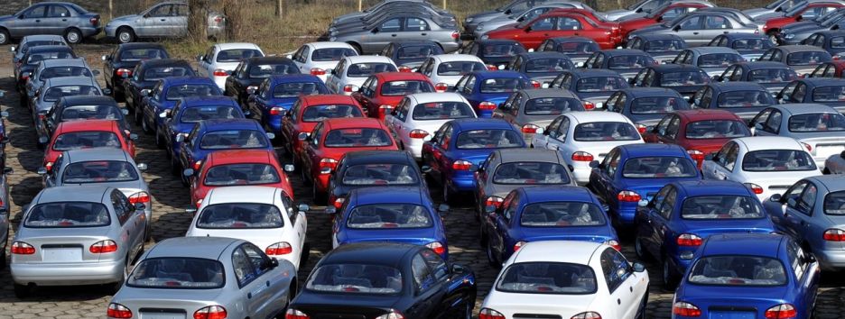 Средний возраст автомобилей в Украине - 20 лет