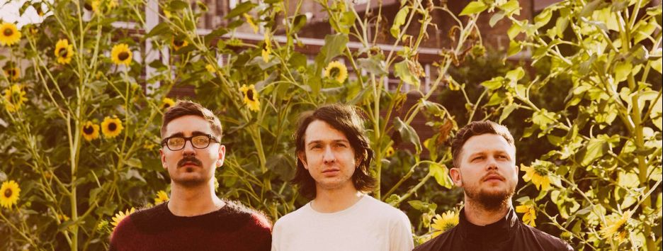 Группа Alt-J показала мексиканские деревушки и утраты в новом клипе