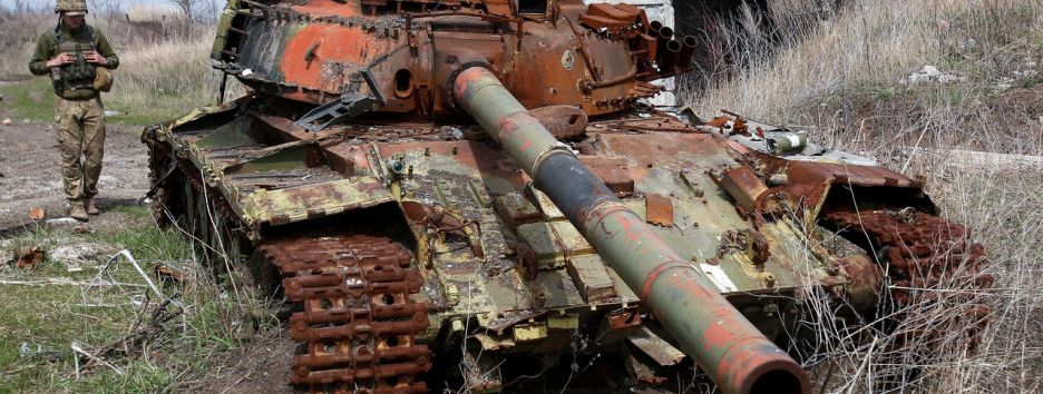 Пока США определяются, Путин забирает Донбасс — Bloomberg