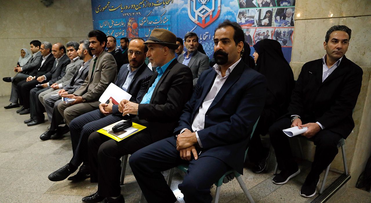Президентские выборы в Иране: Ахмадинеджаду отказали