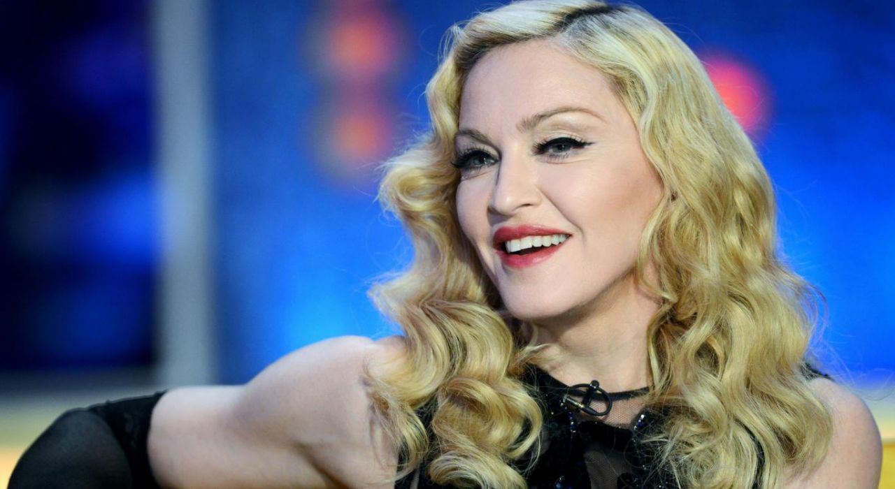 Кинокомпания Universal планирует снять байопик Мадонны