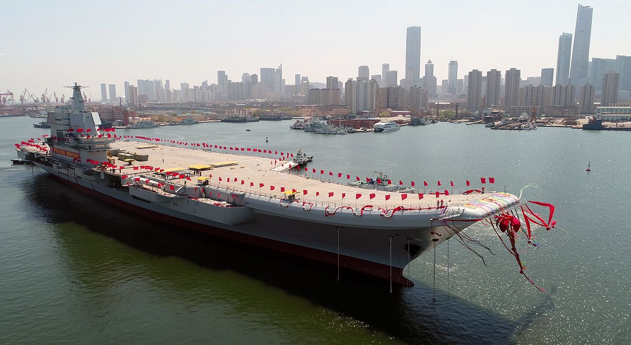 Made in China — на воду спущен первый китайский авианосец