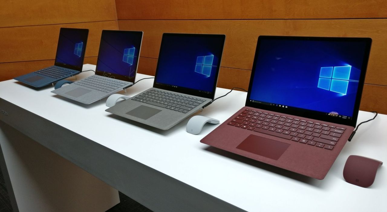 Microsoft представил первый ноутбук на новой Windows 10 S
