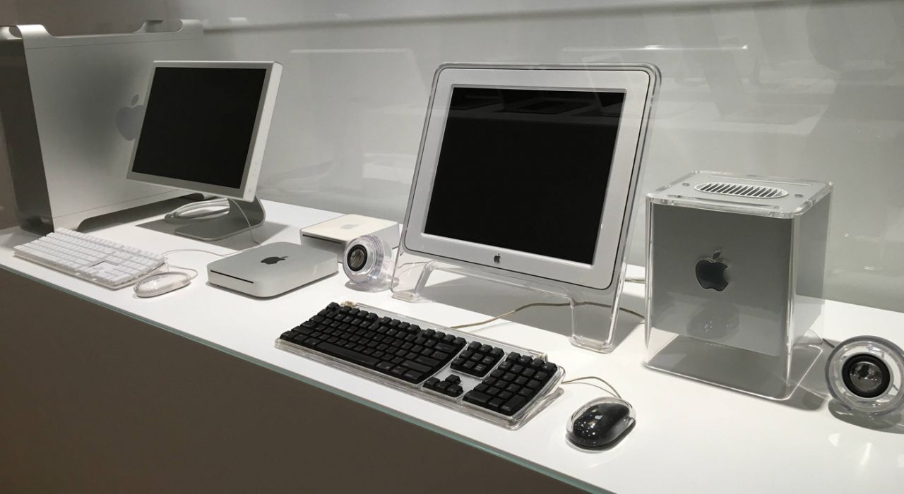 В Киеве открыли музей винтажных компьютеров и техники Apple